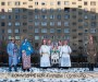 Korniss Péter: Betlehemesek a lakótelepen