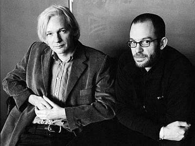 Julian Assange és Daniel Domscheit-Berg