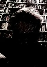 Tim Davys - A Harper Collins kiadó ezt a képet tette a szerző oldalára. Pontosan megfelel valakinek, aki nem a saját nevén ír..