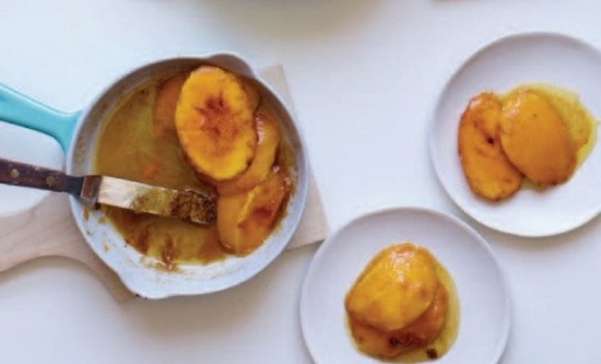 Karamellizált mangó öt fűszerrel