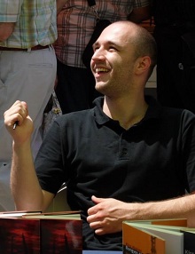 Potozky László dedikál az Ünnepi Könyvhéten