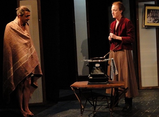 Mélyen tisztelt K!03-550