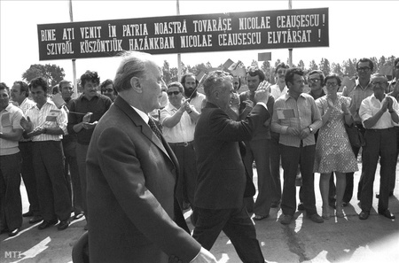 A »történelmi találkozó« protokollképe (MTI)