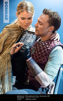 Jacqueline Boatswain (Valeria), Tom Hiddleston (Coriolanus) 