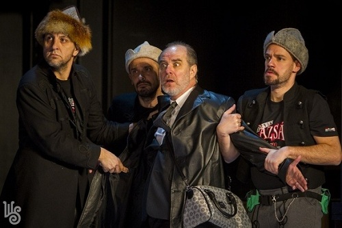 Vitéz Mihály (középen Mertz Tibor) (MZs)