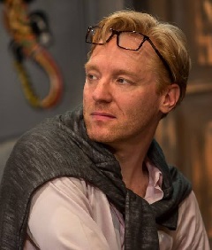 James (Bereczki Zoltán)